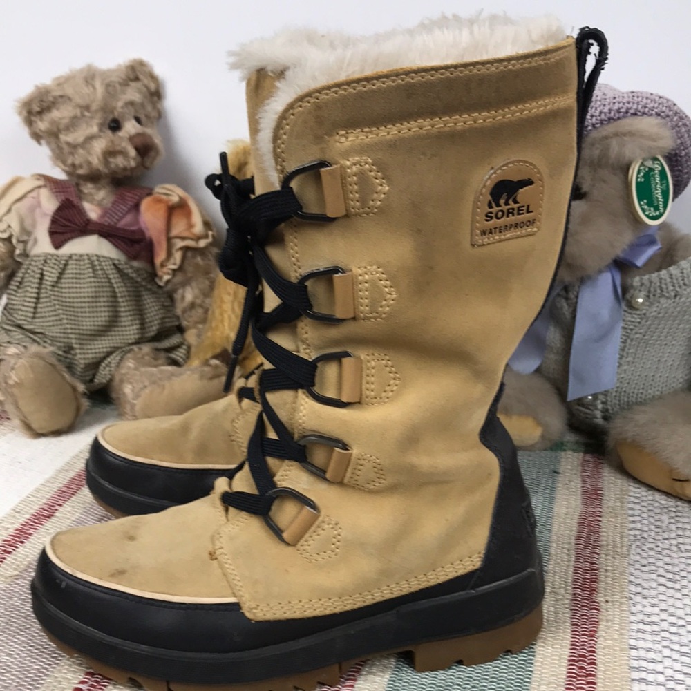SOREL Womens Tan Waterproof Winter Boots with Faux Fur